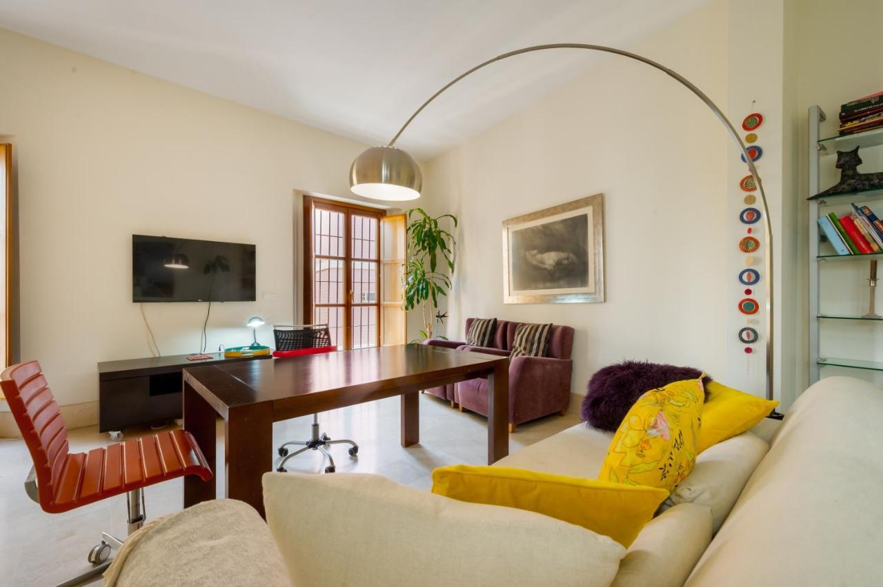 Large And Practic - 3bd 2bth- Arenal Seville